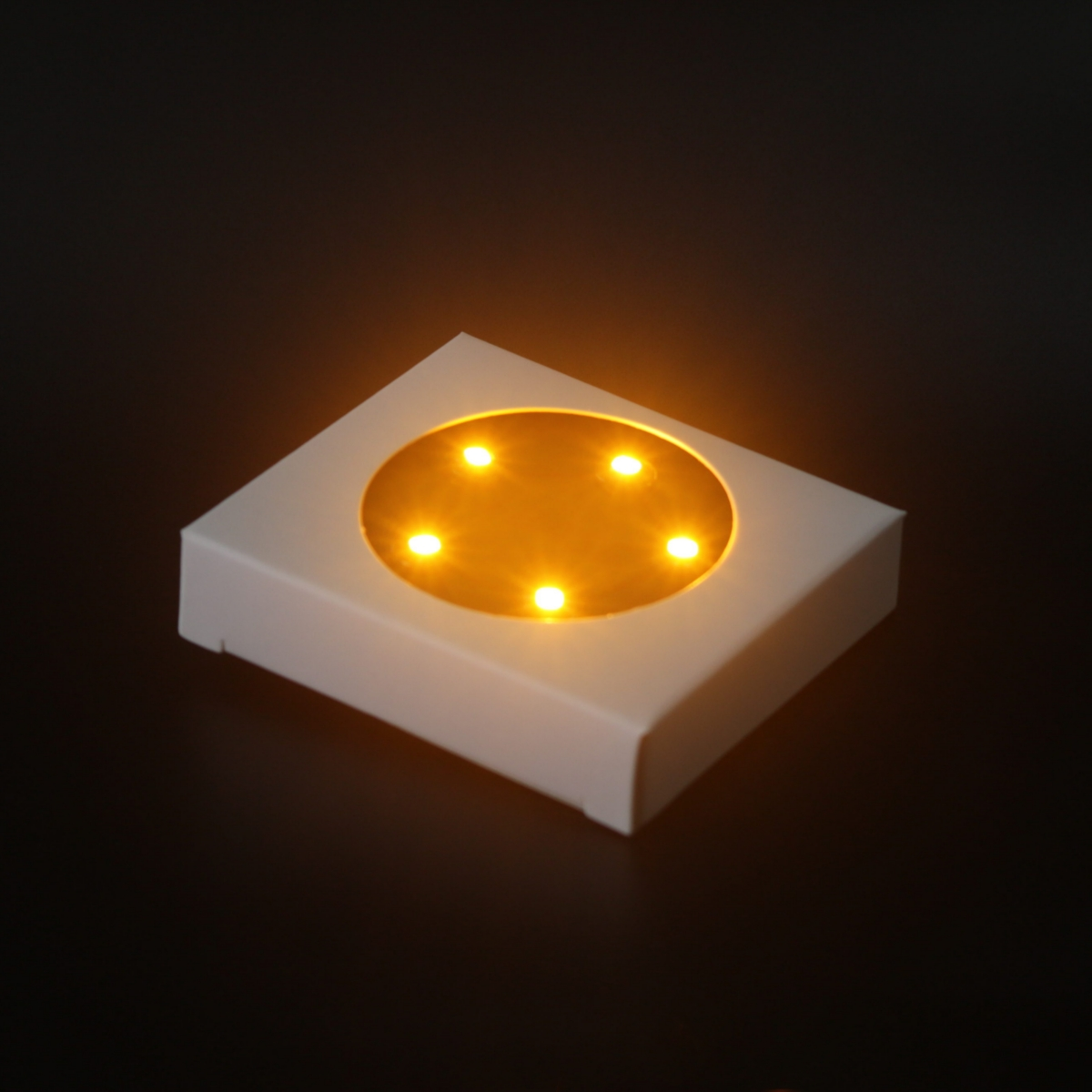 【LBASE-5th】LBASE wireless transmitter & wireless lights for Gundam model (Without Gundam model)