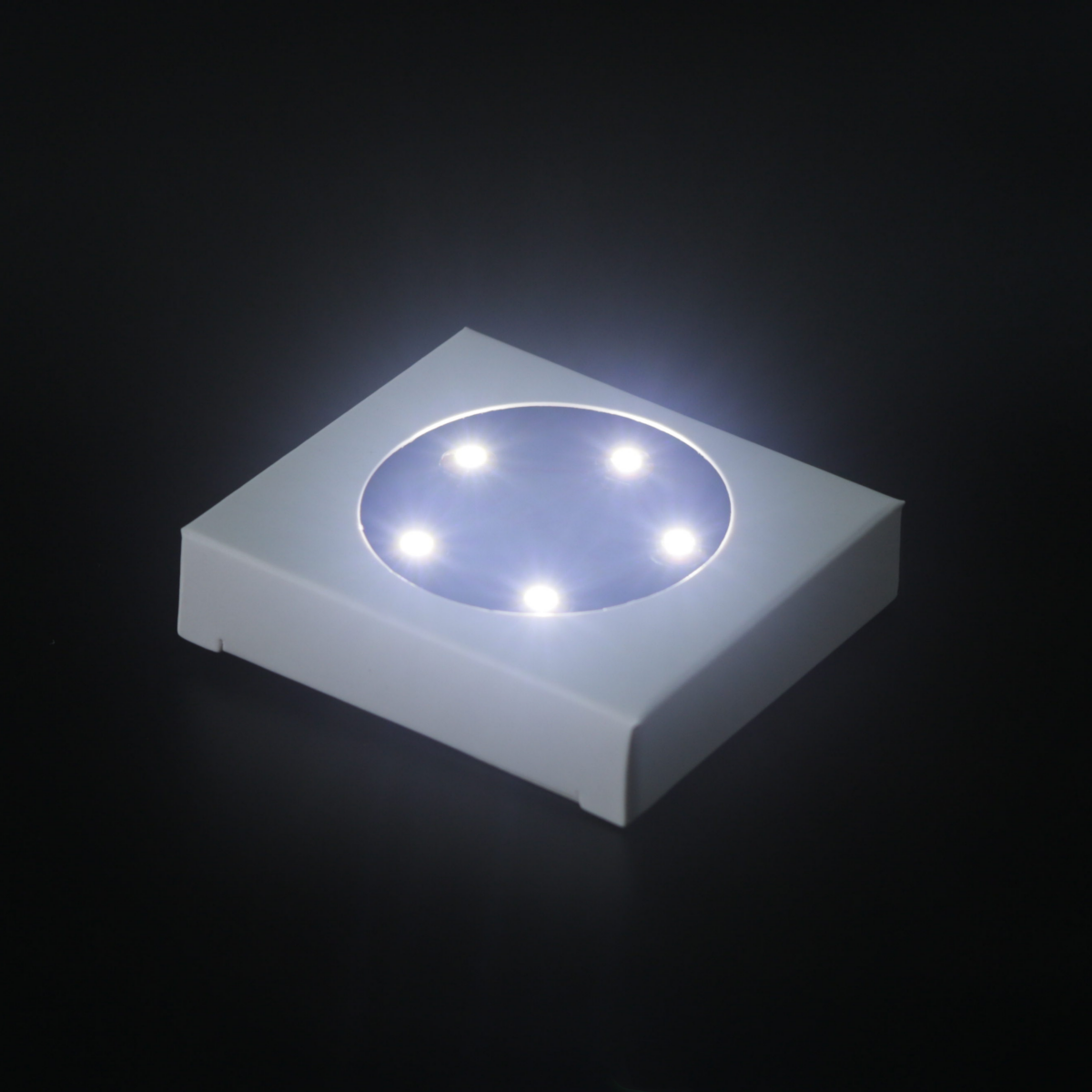 【LBASE-5th】LBASE wireless transmitter & wireless lights for Gundam model (Without Gundam model)