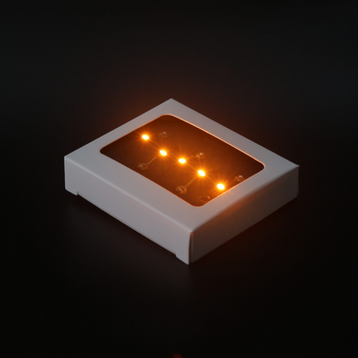 【LBASE-5th】LBASE wireless transmitter & wireless lights for Gundam model (Without Gundam model)