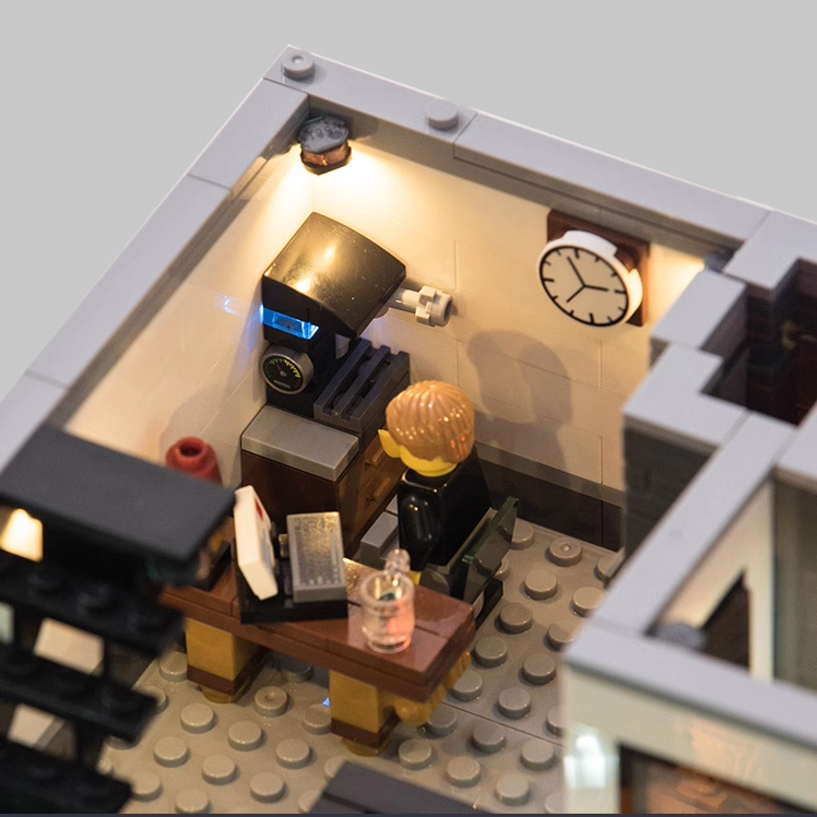 【LBASE-1st】LBASE wireless transmitter & wireless lights for LEGO and Gundam (no toy)